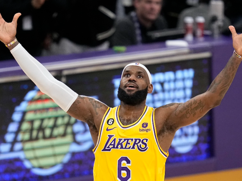 Historike: Lebron James bëhet basketbollisti i parë në NBA që arrin shifrën e 40 mijë pikëve