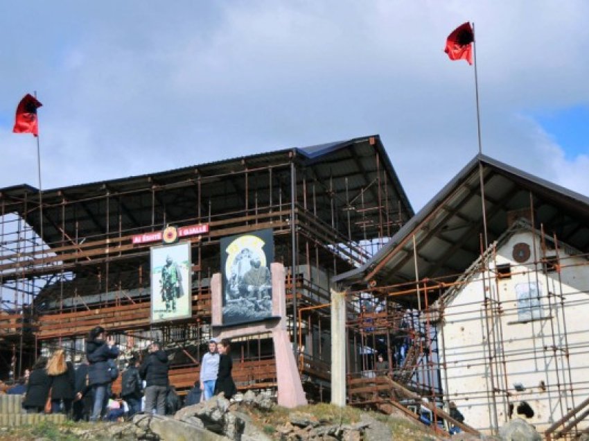 Rrëfen dëshmitari që pa nga afër mbi 50 të vrarët e Familjes Jashari