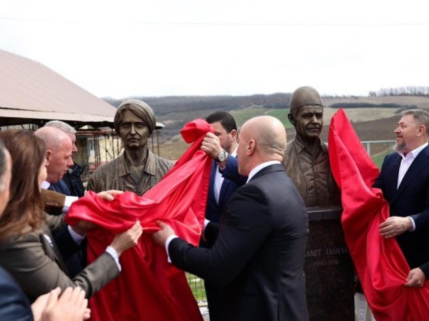 Zbulohen bustet e Sala dhe Hamit Jashari në Prekaz