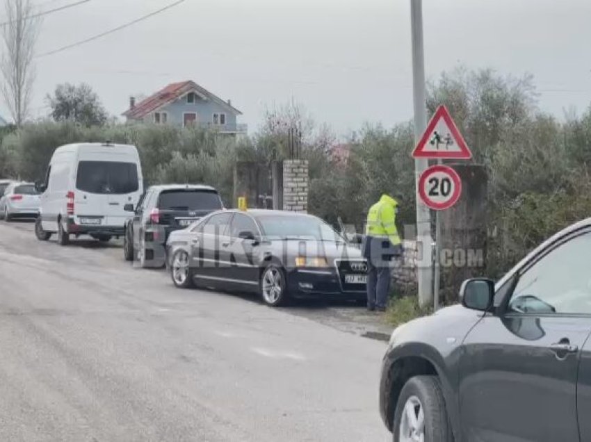 Plumbat e zunë në sup dhe kraharor/ Detaje të reja nga atentati në Lezhë, tre autorët lëviznin me “Audi”-n e bardhë