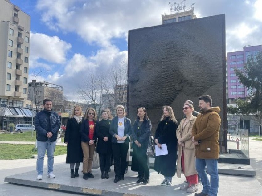 ​QKRMT me letër të hapur: Monumenti “Heroinat” të ketë mbrojtje ligjore