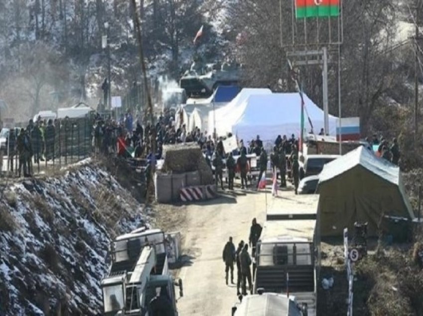 ​Azerbajxhani kërkon kthimin e katër fshatrave nën pushtimin e Armenisë