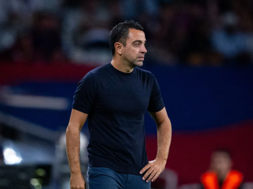 Xavi Hernandez flet hapur, sulmon futbollistët e Barcelonës