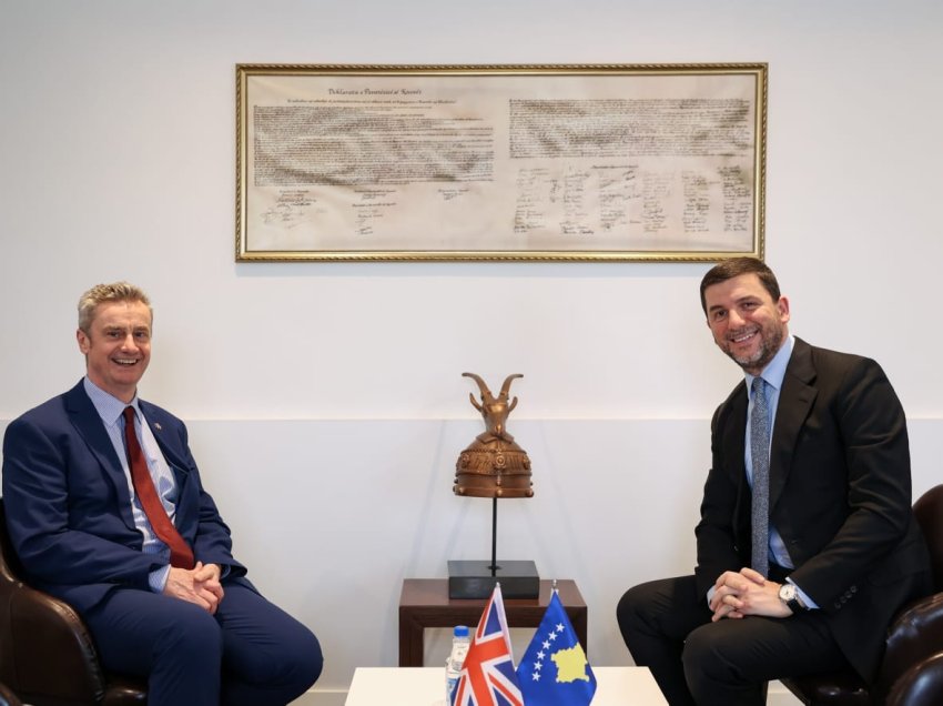 Krasniqi takon ambasadorin e ri britanik, i dëshiron mision të suksesshëm në Kosovë