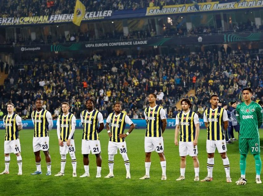 Fenerbahce në çerekfinale  