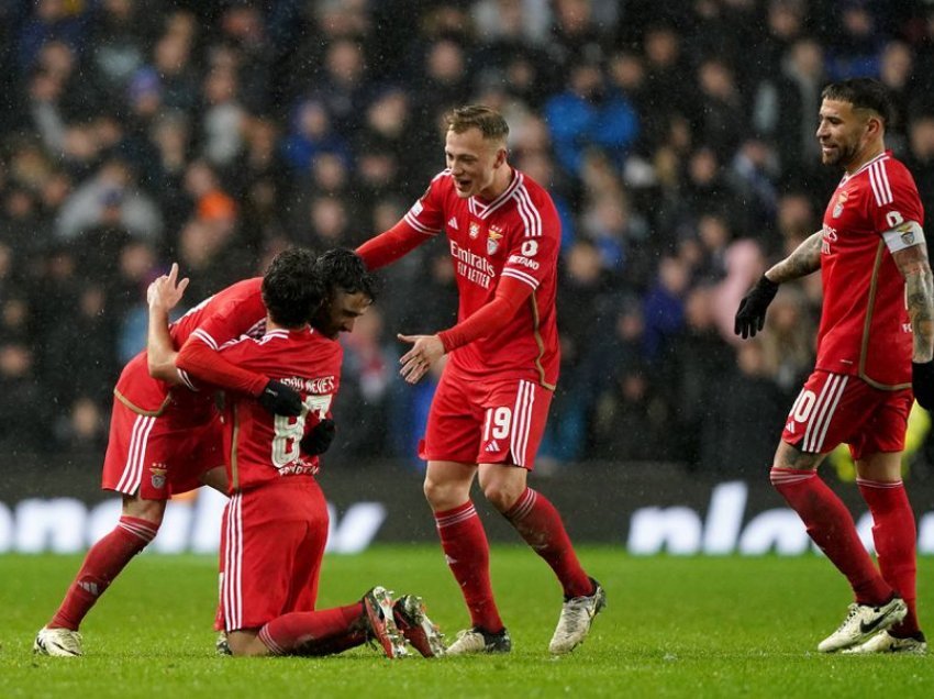 Benfica eliminon Rangers-in