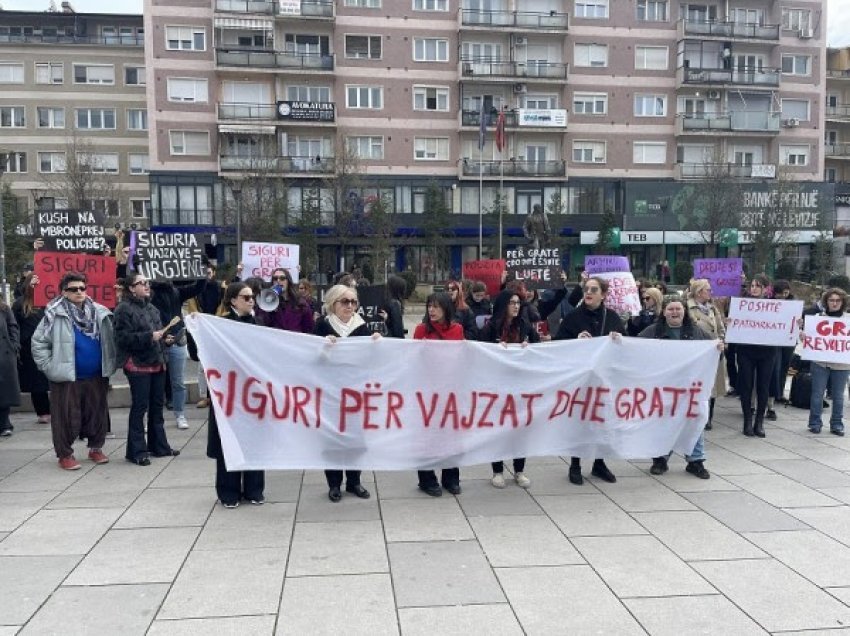 Pas rastit të 13 vjeçares protestohet në Prishtinë, kërkohet mbrojtja e vajzave dhe grave