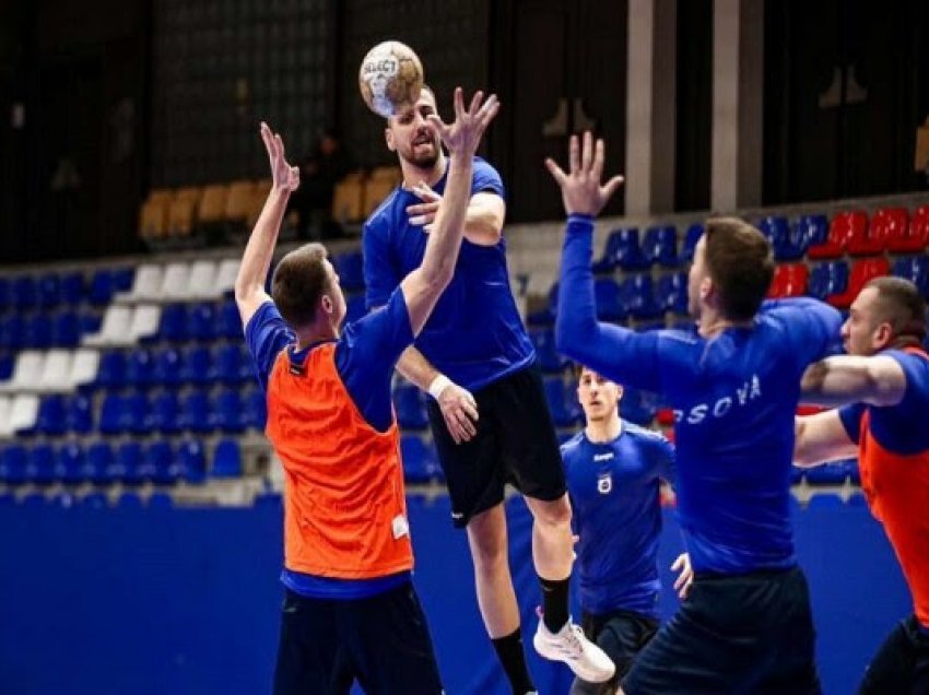 ​Ndeshje interesante në çerekfinale të Kupës së Kosovës në hendboll