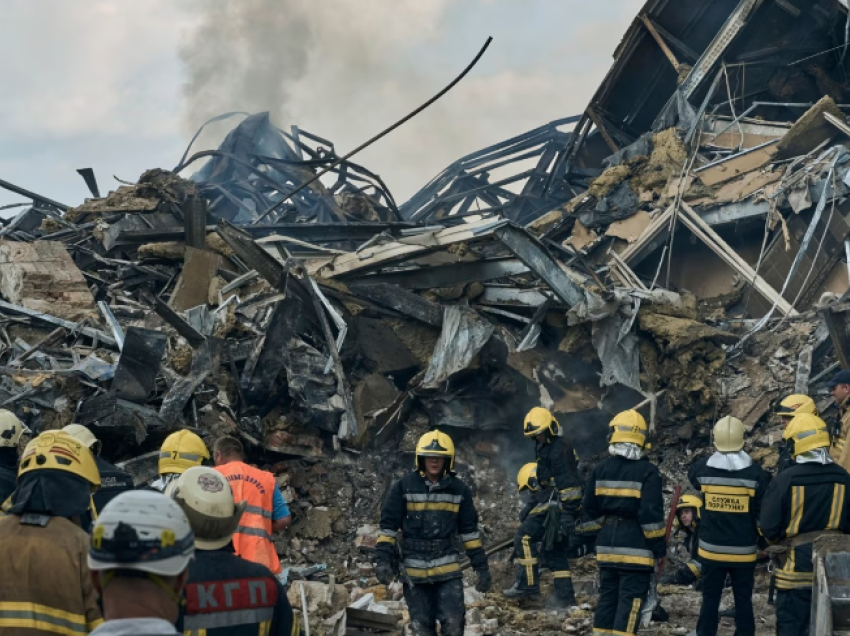 Sulmi me raketa në Odessa, numri i të vdekurve është rritur në 20