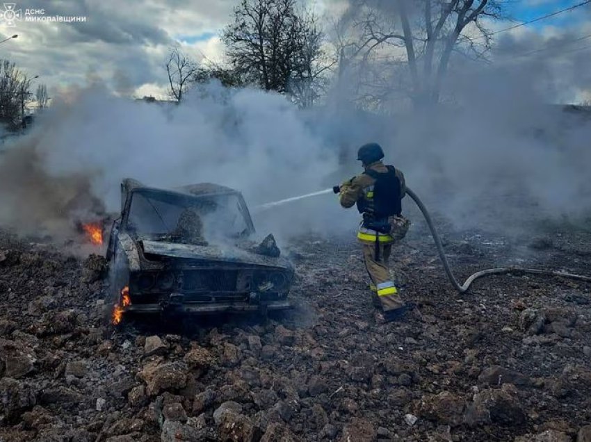 Ukraina bën thirrje për ndihmë të mbrojtjes ajrore, duke përmendur qindra sulme me raketa në mars