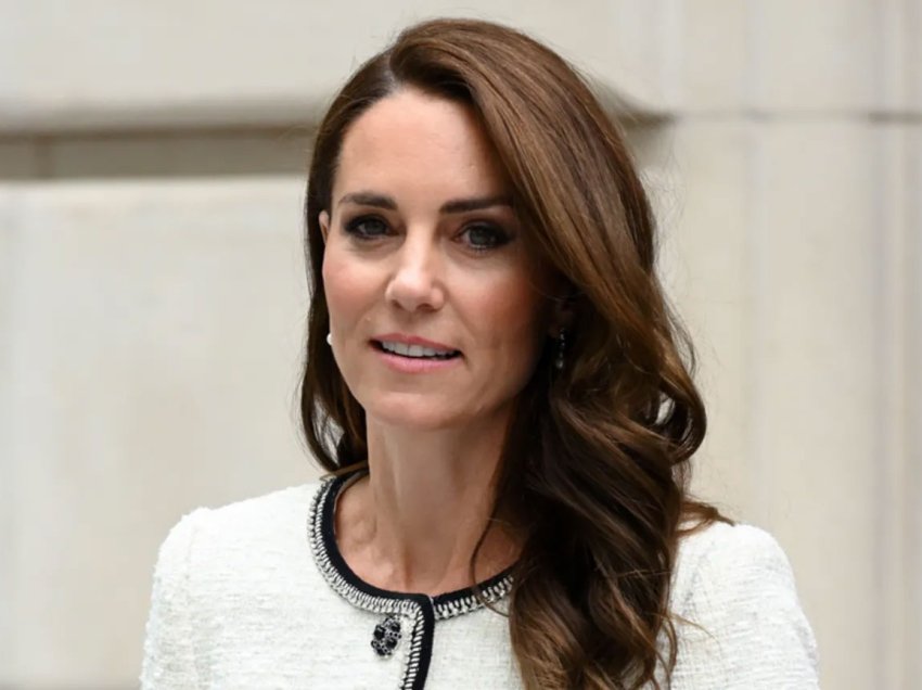 Pse Kate Middleton nuk e tregoi më parë diagnozën e kancerit?