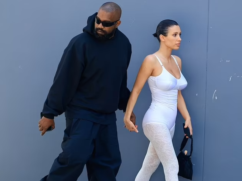 Bianca Censori befason me veshjen e fundit, teksa doli me Kanye West në West Hollywood