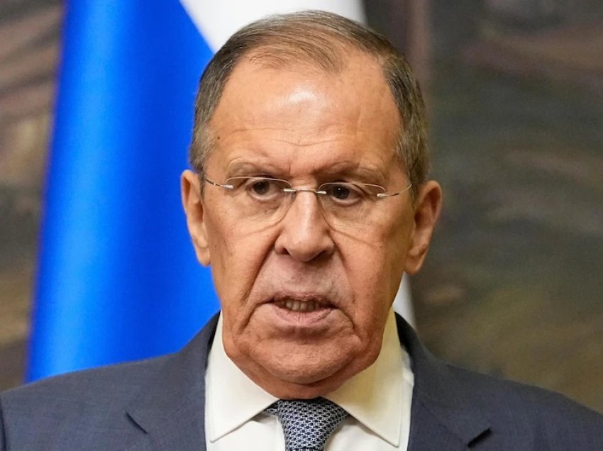 Lavrov: Perëndimi nuk do të kënaqej me asgjë tjetër veçse ta ndante Kosovën nga Serbia