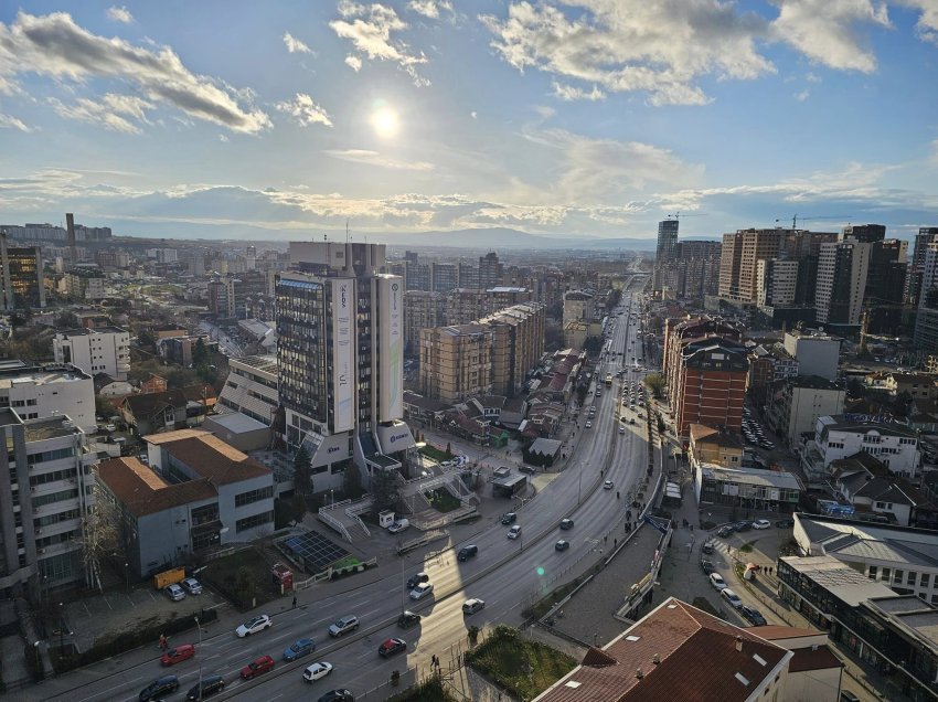 “Vera” troket në derë, këto ditë temperaturat deri në 27°C