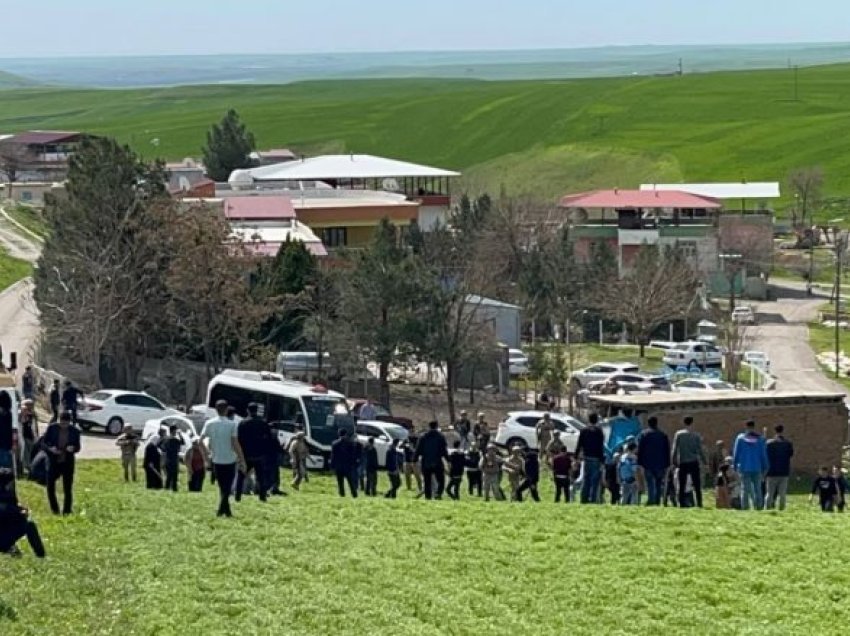 Zgjedhjet lokale në Turqi, përleshje gjatë procesit zgjedhor në Diyarbakir – një person humb jetën dhe 12 tjerë lëndohen