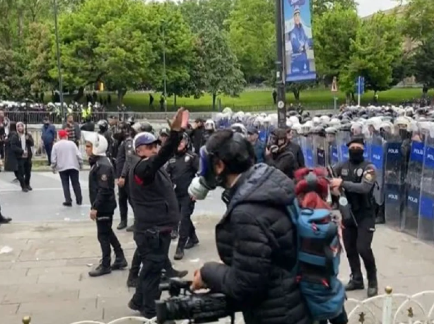 1 maji me protesta nëpër botë! Thirrje për kushte më të mira pune, dhunë në Stamboll