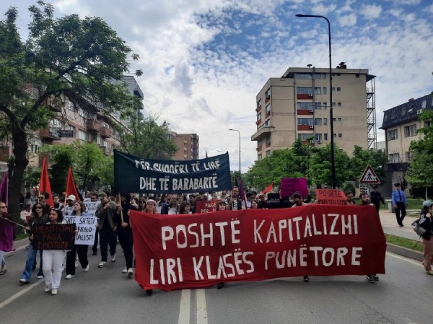 ​Kolektivi Feminist marshojnë “për shoqëri të lirë dhe të barabartë”