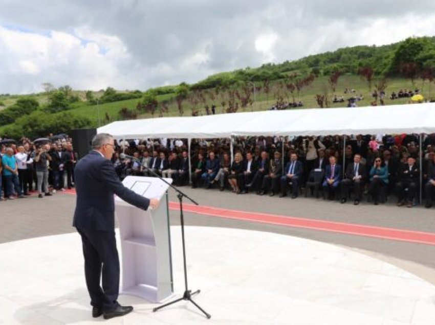 Bedri Hamza në Studime për 25 vjetorin e masakrës