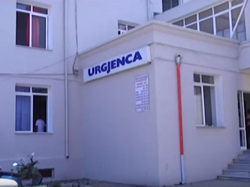 Vetëplagohet me armë gjahu, 68-vjeçari në Divjakë dërgohet menjëherë në spital