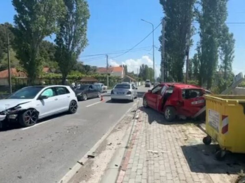 Aksident i frikshëm në aksin Lezhë-Shëngjin, makinat përplasen “kokë më kokë”, plagosen dy persona