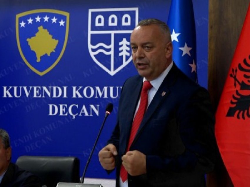 ​Nderohen dëshmorët, Ramosaj: Deçani dha djem e vajza të devotshëm për lirinë e Kosovës