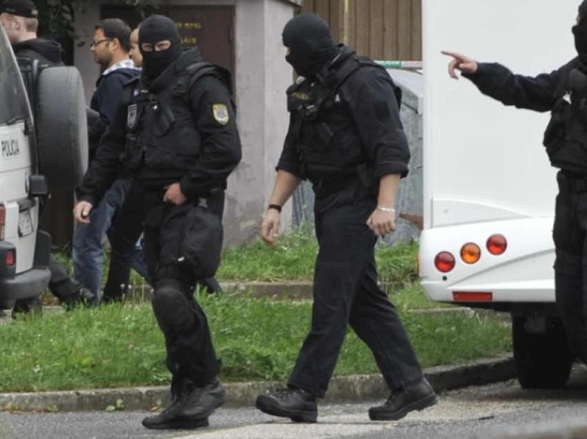 Sllovaki, kërcënime me bomba në shkolla dhe institucione të tjera