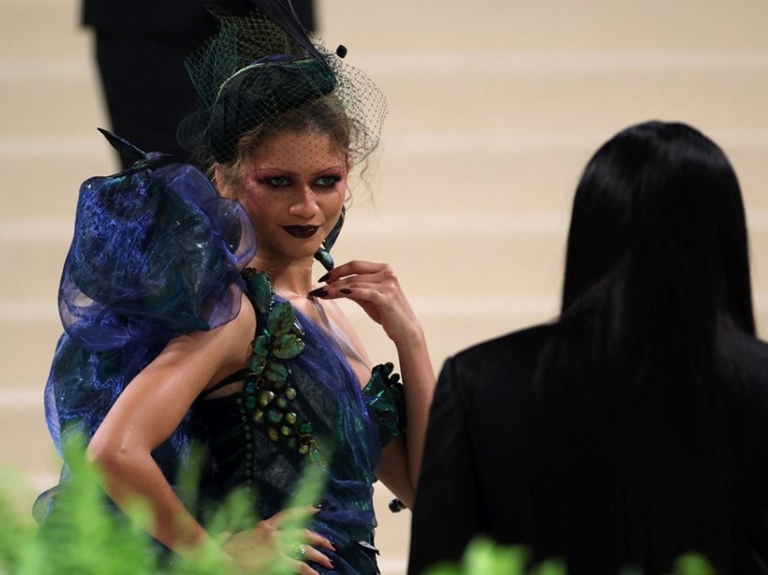 Zendaya bën kthimin e saj dhe nuk zhgënjen në Met Gala