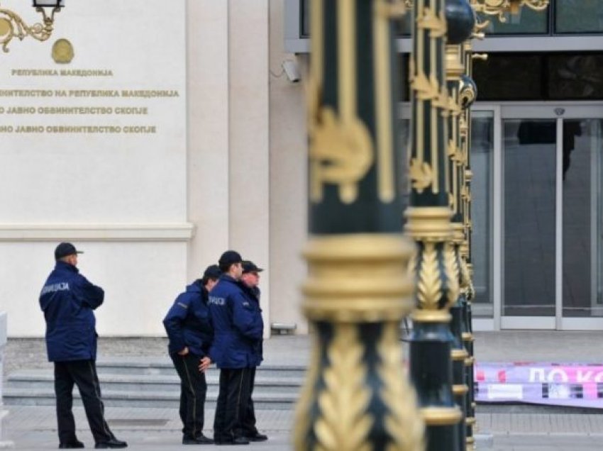 Prokuroria e Velesit nis hetim për armëmbajtje pa leje për të arrestuarit në Çashkë