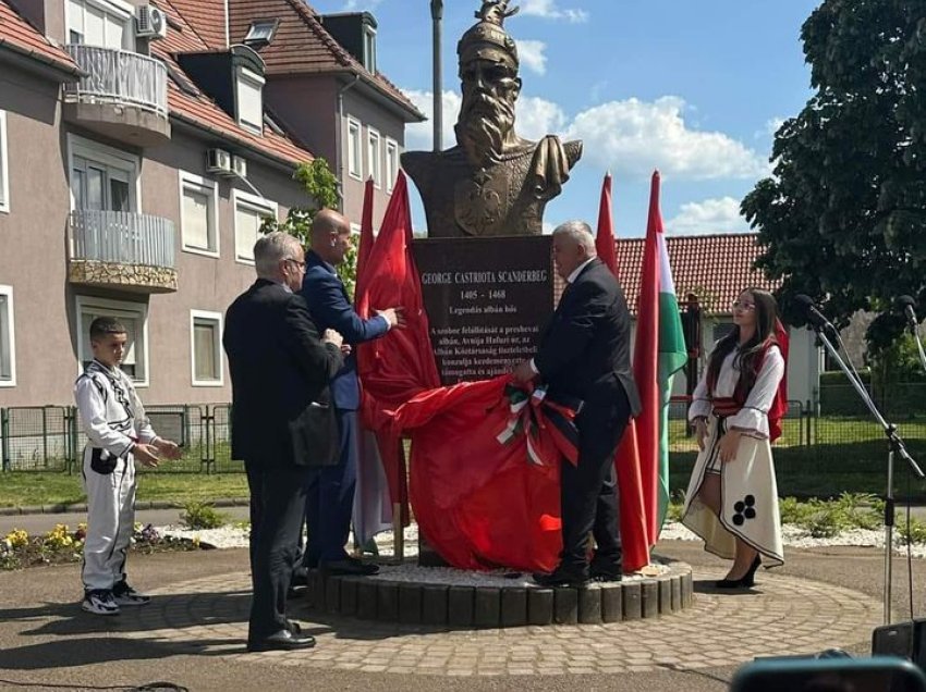 Skënderbeu dhe Avni Hafuzi emblemat e miqësisë të përjetshme, shqiptaro-hungareze