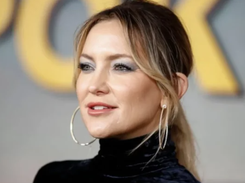 Kate Hudson drejt altarit me partnerin e saj