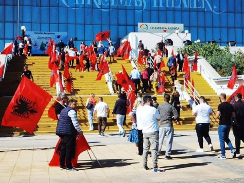 “Provokim”/ Vizita e Ramës në Athinë, grekët përplasen me shqiptarët: Mos vini zjarr mes dy vendeve 