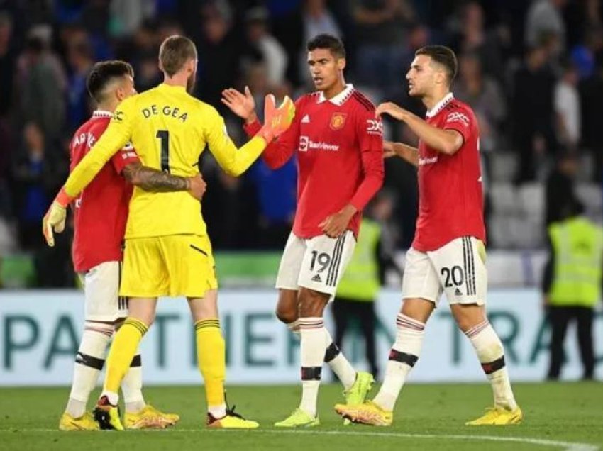 Manchester United mbyll marrëveshjen me mbrojtësin