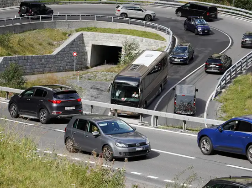 Gjermani: Riparime automjetesh me pjesë të vjetra këmbimi