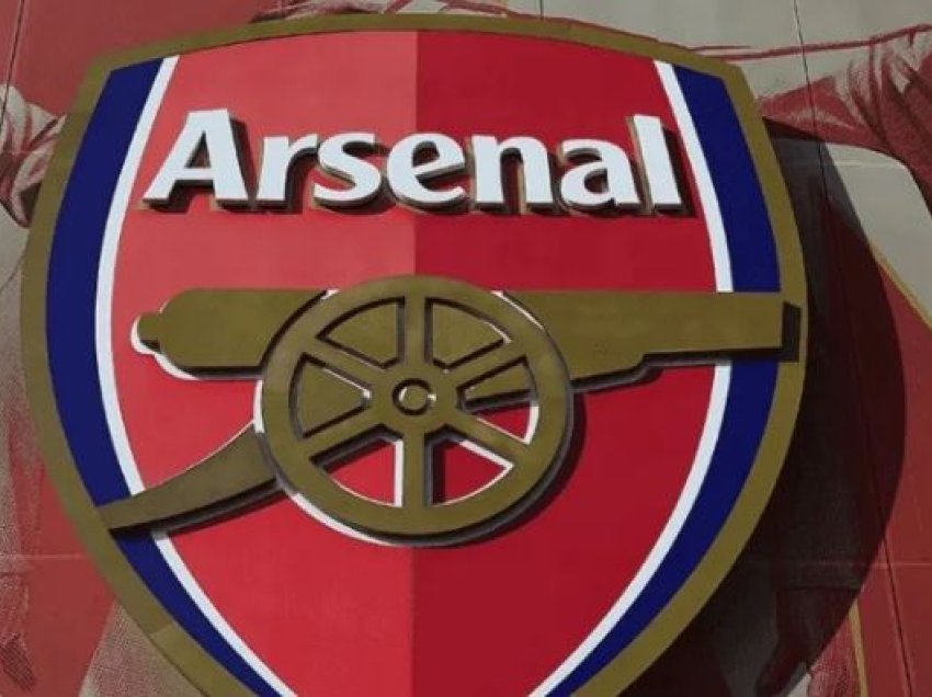 Arsenal nis bisedimet për të sjellë në ekip portierin e kombëtares angleze