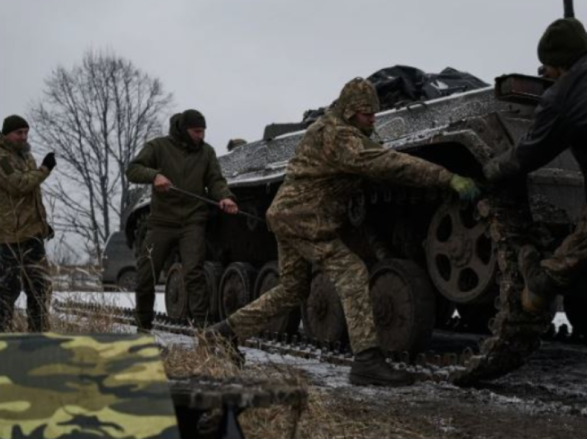 Ukrainë, hyn në fuqi ligji i ri për mobilizim