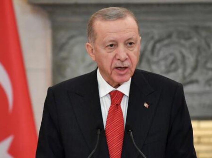 Erdogan: Alija Izetbegoviç veshi uniformën kur duhej, le të kujtojmë fjalët e tij për Srebrenicën