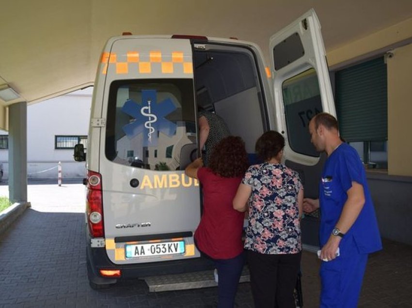 Ishin kundër lidhjes së tyre, babai dhe xhaxhai dhunojnë barbarisht të dashurin e vajzës, zbardhen detajet e ngjarjes