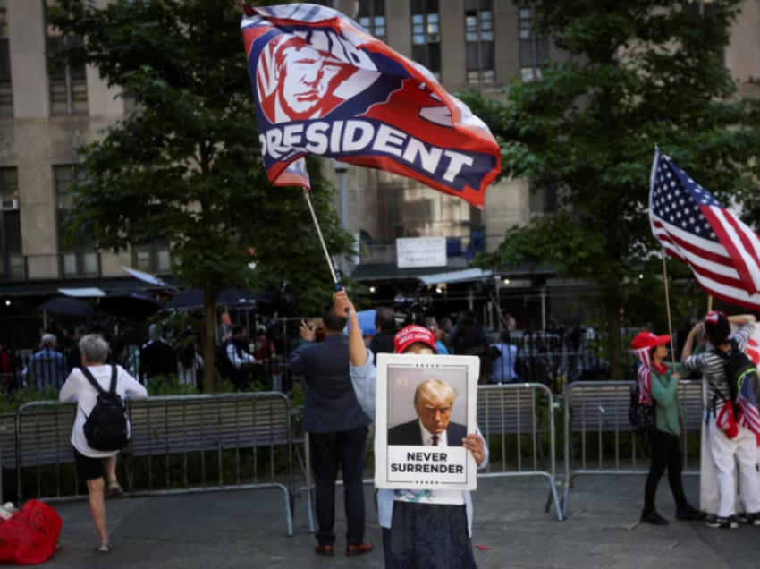 Ish Presidenti Trump pritet ta shfrytëzojë vendimin kundër tij për të mobilizuar përkrahësit