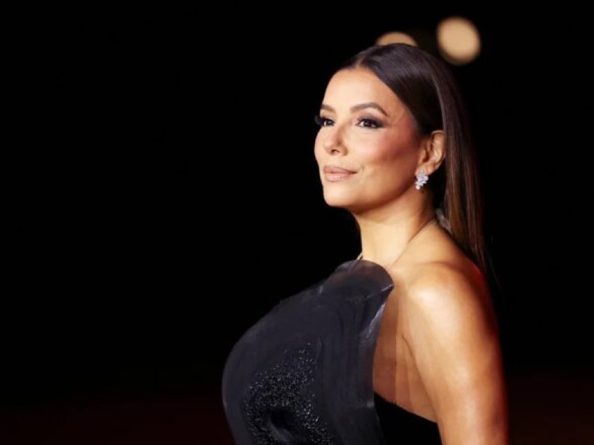 Eva Longoria me dy stile krejt ndryshe brenda një ore