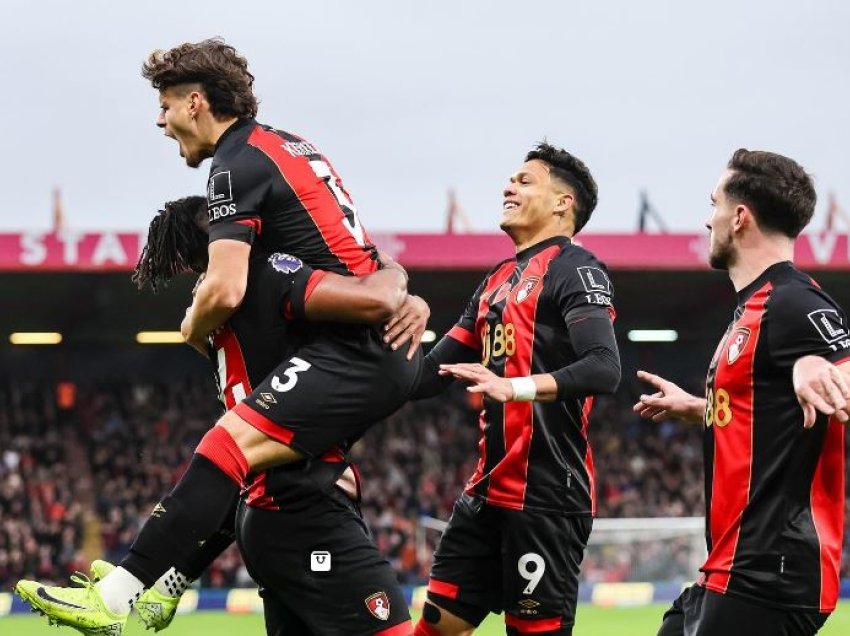 Bournemouth shkakton senzacion, gjunjëzon kampionin e Anglisë