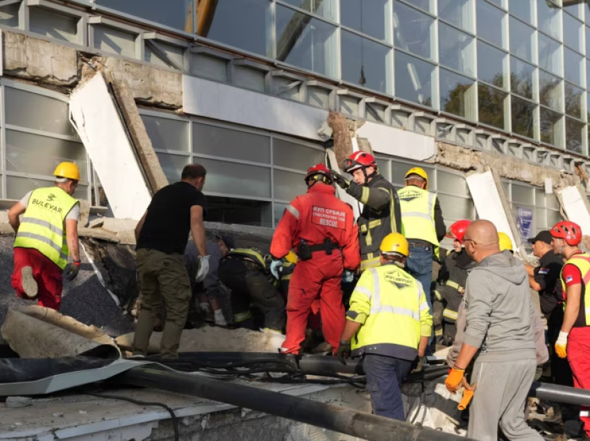 Serbia nis hetime pas shembjes së strehës në Novi Sad që la 14 të vdekur