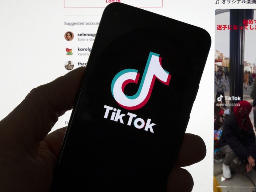 AFP shkruan për vetëlëndimin e vajzave në Gjakovë: Fajtor TikTok-u