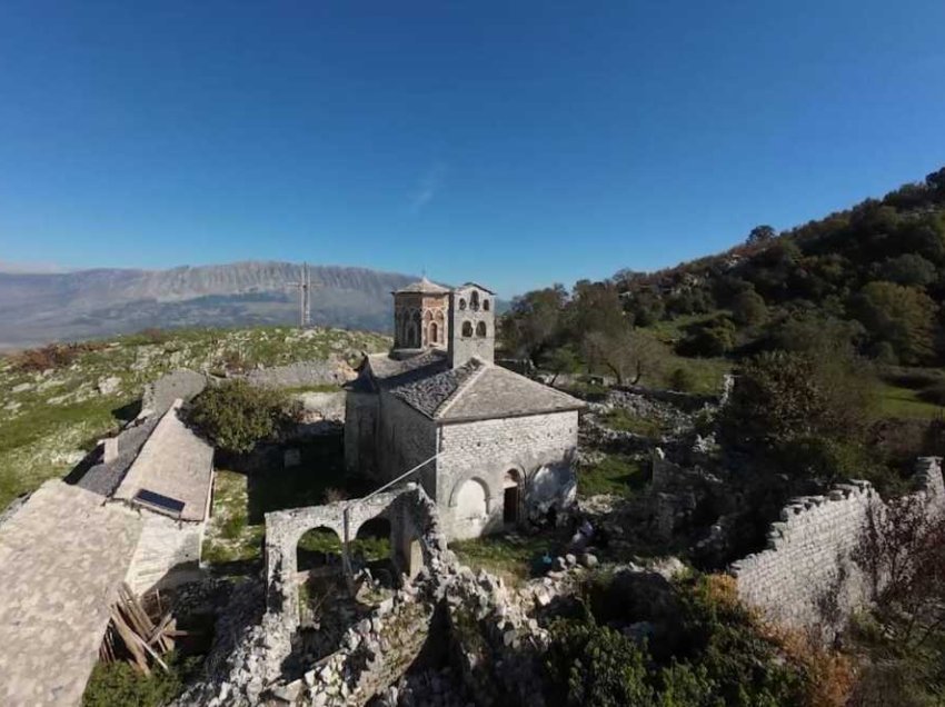 Gjirokastër/ Rijetësimi i shtigjeve turistike, rikthen vizitorët në luginën e Drinos