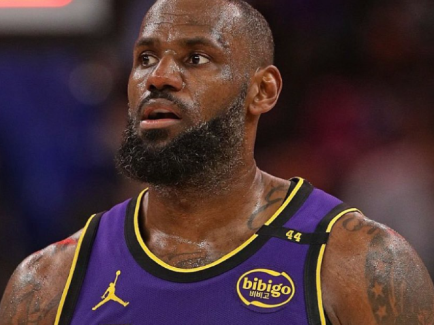 Lebron James sikur “vera”, 39-vjeçari regjistron “triple-double” në fitoren e Lakers ndaj Philadelphias