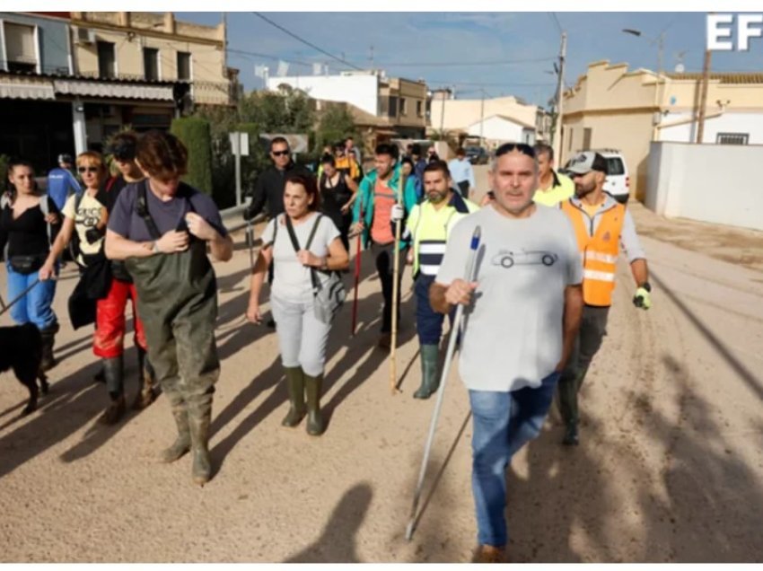 Puna e shpëtimit vazhdon në Valencia, ndërsa Girona lëshon paralajmërimin për shi të dendur