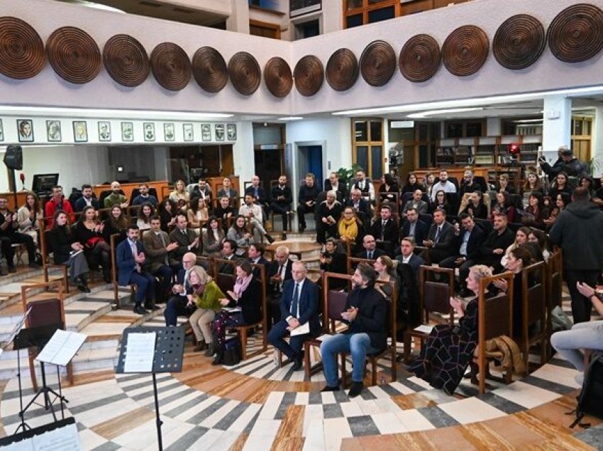 Raundi i ri i Skemës së profesionistëve dhe ndarja e 40 bursave, Bislimi fton të rinjtë të aplikojnë  