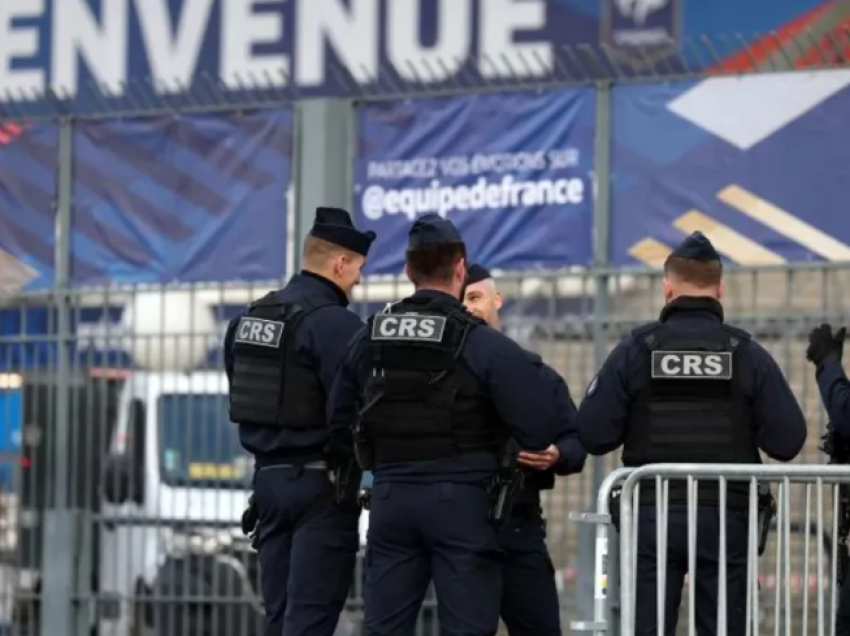 Parisi në alarm/ Mijëra forca policore vihen në gatishmëri për sfidën Francë-Izrael, i pranishëm në stadium dhe Emmanuel Macron