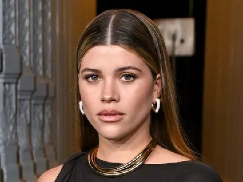 Sofia Richie humbi mbi 20 kilogramë pas lindjes së vajzës Eloise!