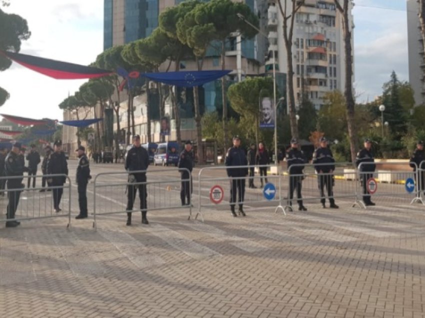 Ndeshja Shqipëri-Çeki, ja rrugët që do të bllokohen sot prej orës 15:00 në kryeqytet