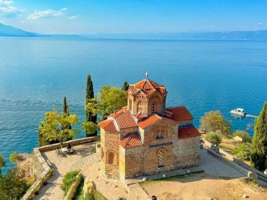 “Lonely Planet Italia”: Liqenet e Shqipërisë, udhëtim i paharrueshëm përtej shtegut të rrahur